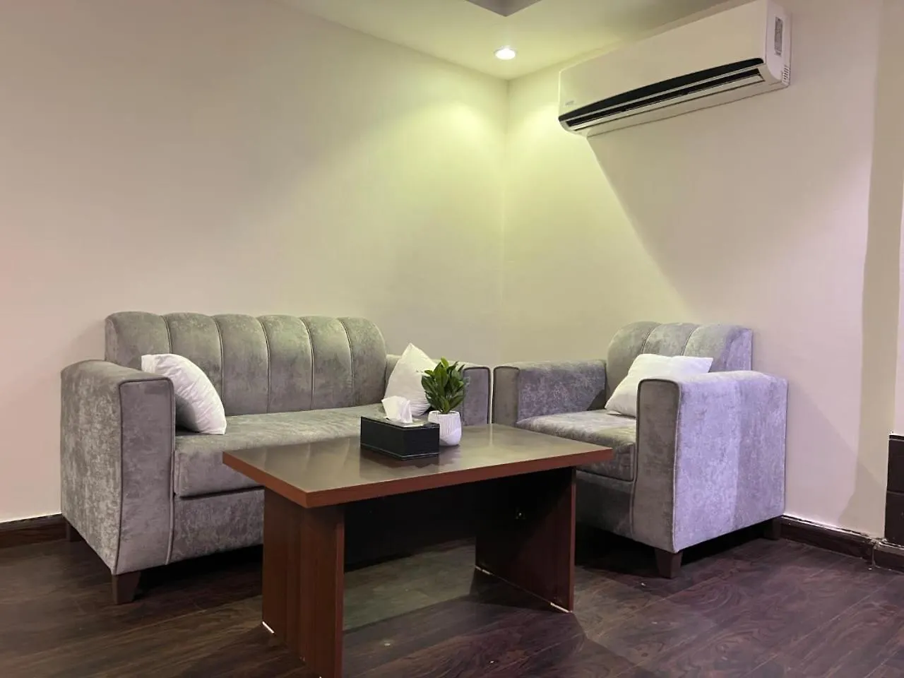 ***  Rose Star Hotel Jeddah Saudi Arabia